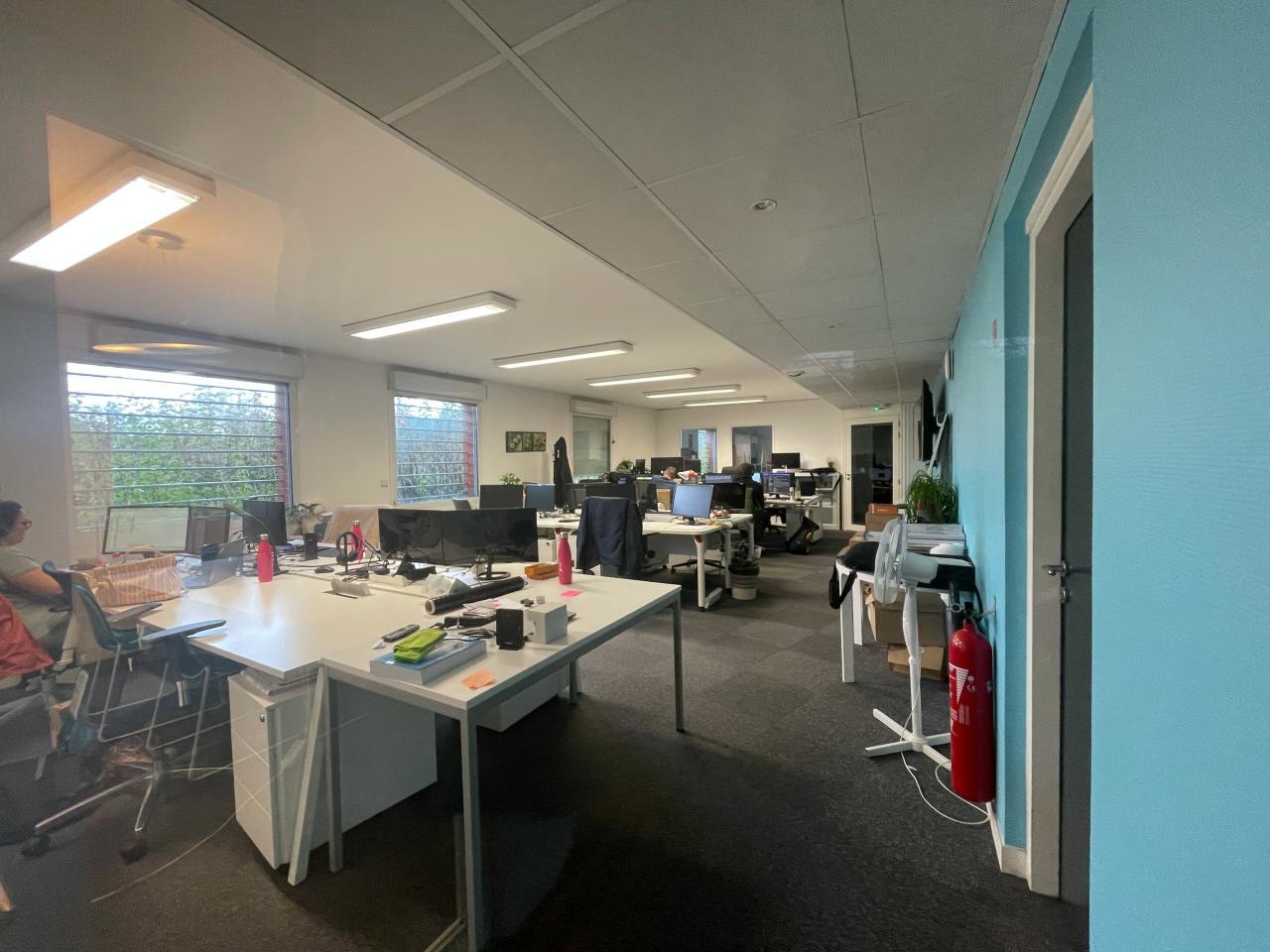 Bureau Villeneuve-d'Ascq 870m² Vente bureau Villeneuve-d'Ascq Nord OVBUR2420668 7